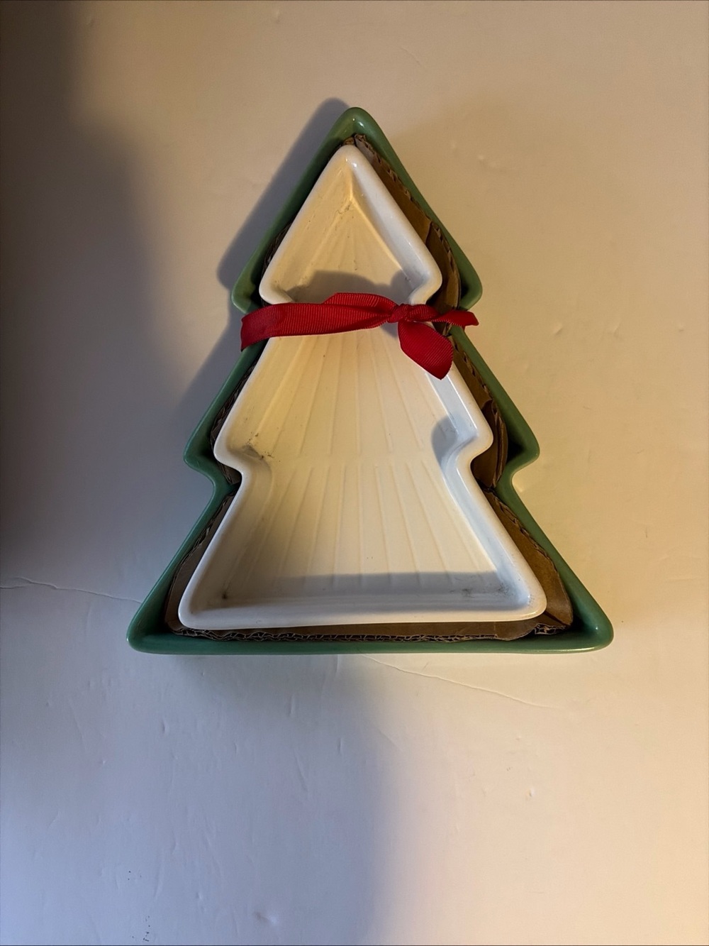 Hallmark VIP Christmas Tree Servings Trays Ceramic Set of 2 New